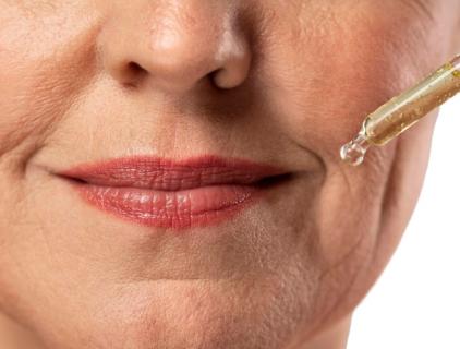 هل يمكن استخدام حمض الهيبوكلوروز مع الريتينول؟