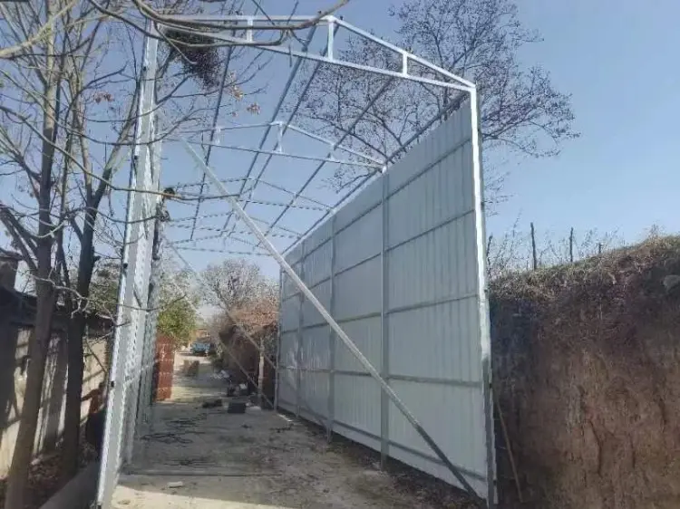 1772065551297303.jpg Por qué los remolques para ganado necesitan una desinfección exhaustiva