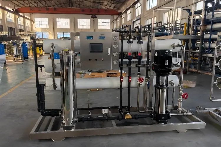 ¿Qué es el sistema de tratamiento de agua por ósmosis inversa?