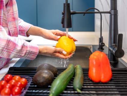Cara Menyahjangkit Permukaan Sentuhan Makanan