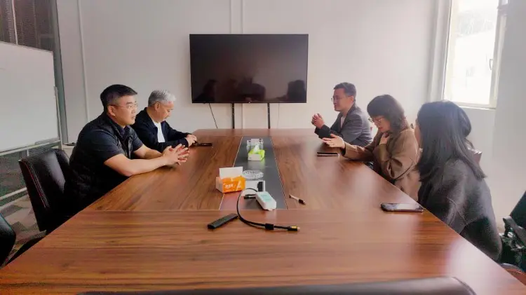 판매는 단순한 거래가 아닙니다. 대화입니다. 판매는 단순한 거래가 아닙니다. 대화입니다.