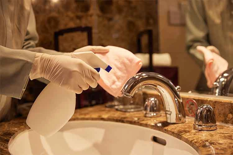 Hypochlorous acid-safe deodorant water.jpg Hypochlorous acid-safe deodorant water.jpg