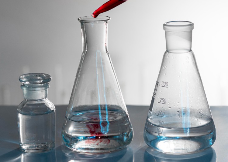 Hypochlorous Acid vs Hypochlorite Ion Hypochlorous Acid vs Hypochlorite Ion